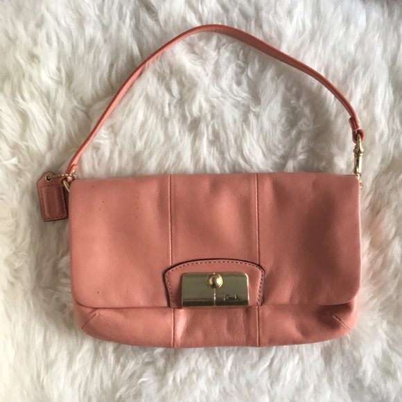 Vintage Coach magnetic clasp clutch - Picture 6 of 10